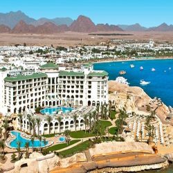 WHY THE RED SEA IS POPULAR FOR ITS LUXURY RESORTS